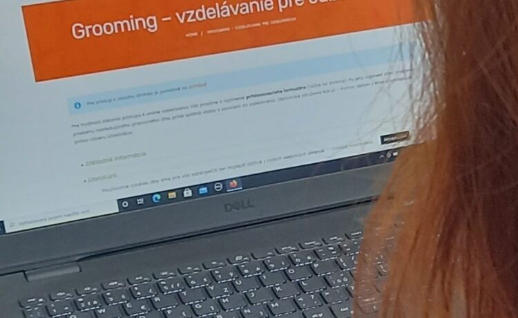 Viac ako 3200 účastníkov nášho vzdelávania bude vedieť lepšie identifikovať prípadný grooming